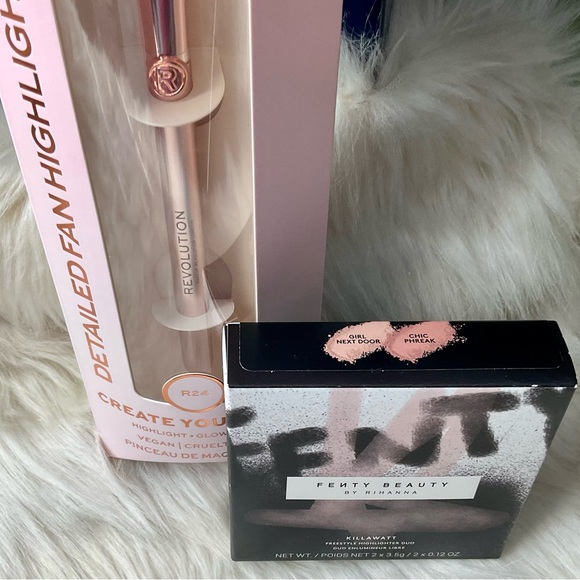 FENTY BEAUTY HIGHLIGHTER - Picture 2 of 9